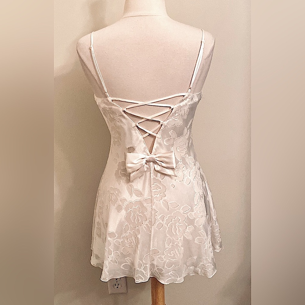 Victoria’s Secret Gold Label Floral S Romantic Coquette Crisscross Bow Lingerie - Picture 7 of 12